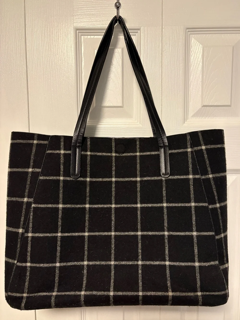 Beautiful Black Plaid Felt Tote Bag